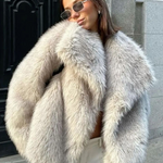 Mira | Trendy women's faux fur jacket