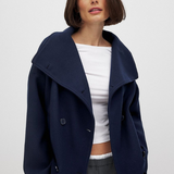 VALENTINA™ – KORT DOBBELTSPÆNDET FRACKE MED MAKSIMAL KRAVE