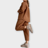 FREJA™ – SÆT MED KNAPPER OG ELEGANT SNIT