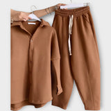 FREJA™ – SÆT MED KNAPPER OG ELEGANT SNIT